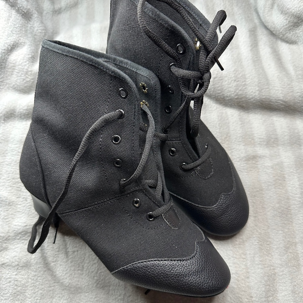 Light in the Box, Women’s boot *NWOT*